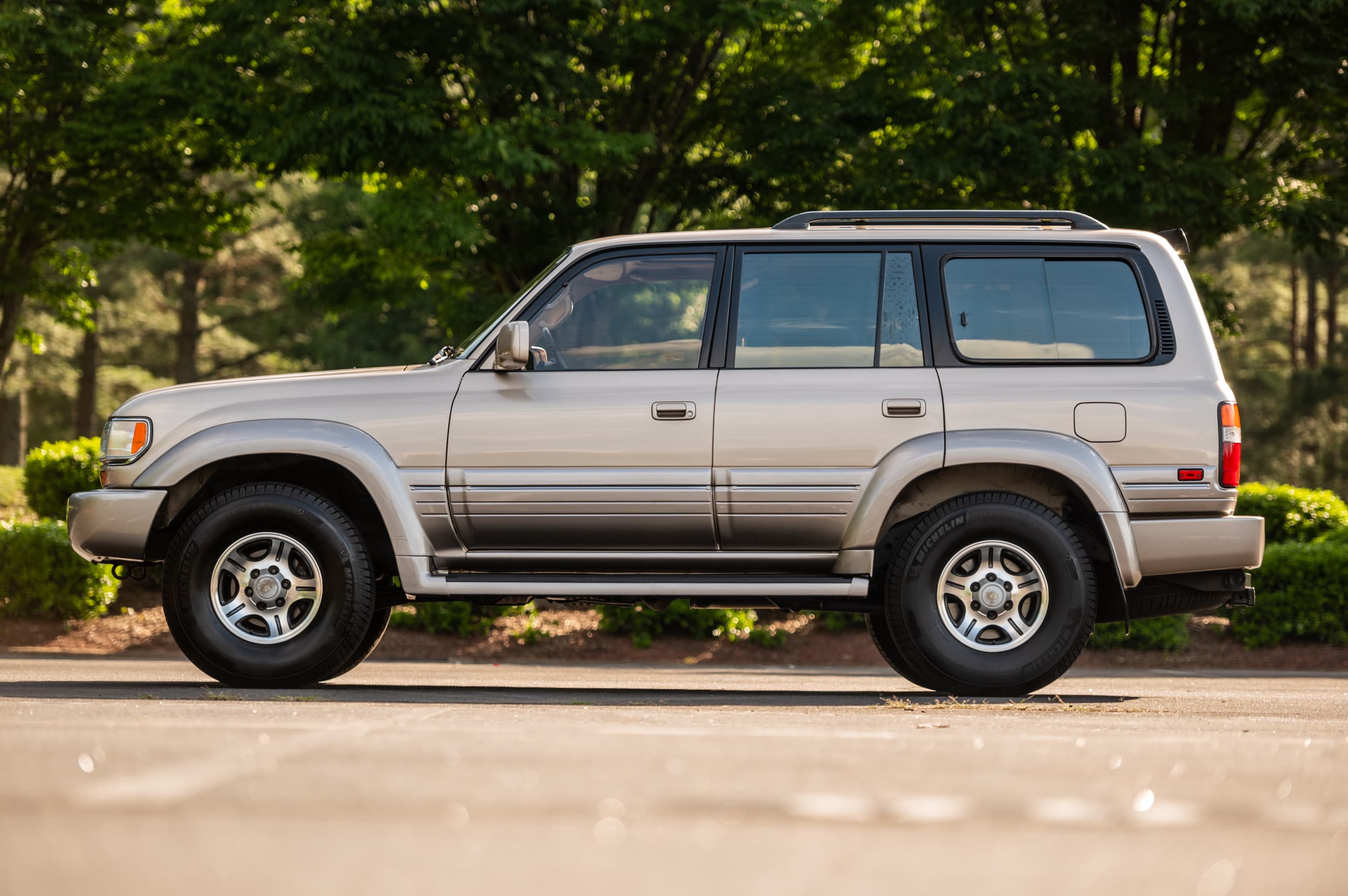 37k-Mile 1997 Lexus LX450