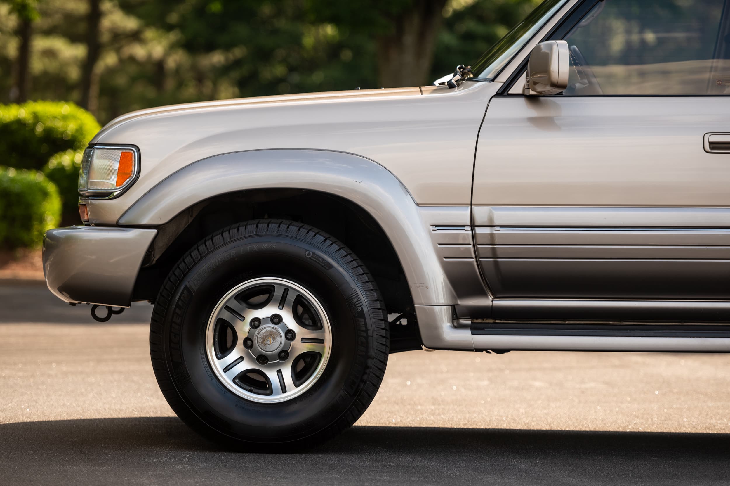 37k-Mile 1997 Lexus LX450