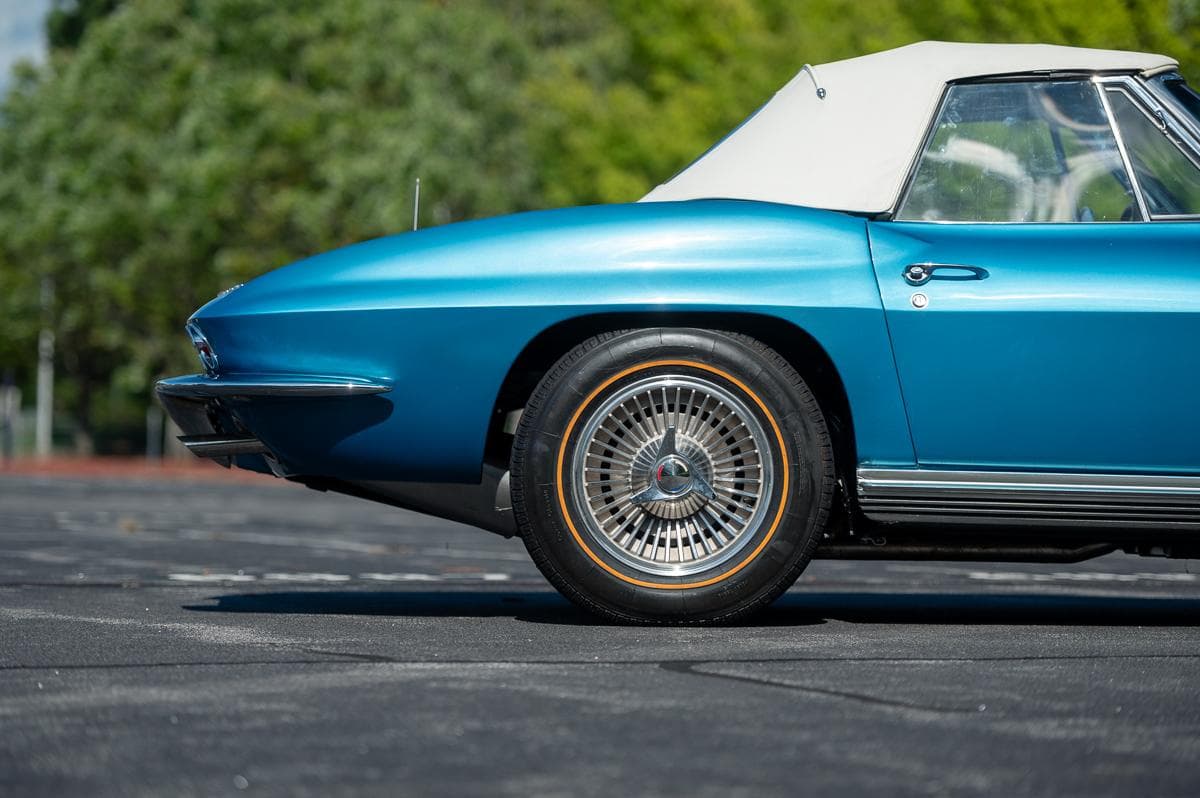 1965 Chevrolet Corvette Sting Ray