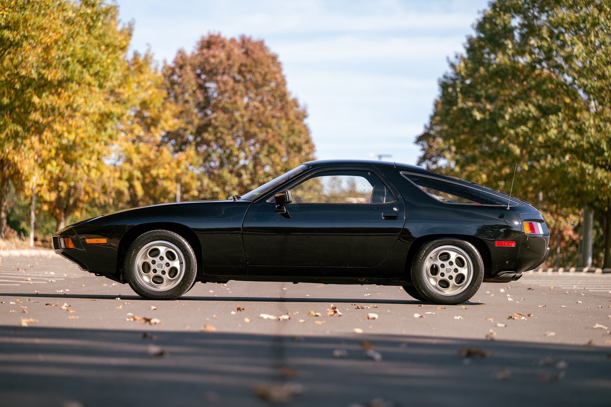 8k-Mile 1978 Porsche 928